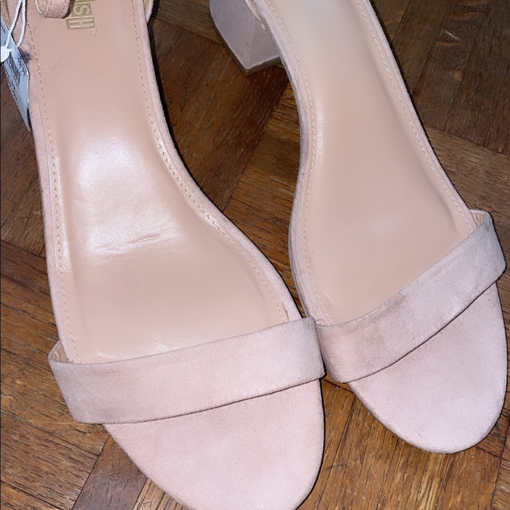 Size 12 dusty pink low chunky heel sandals
